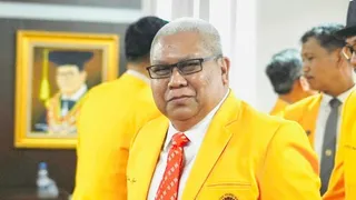 Karta Jayadi Sedang Senyum Melihat Kamera Cik (Foto Ist)